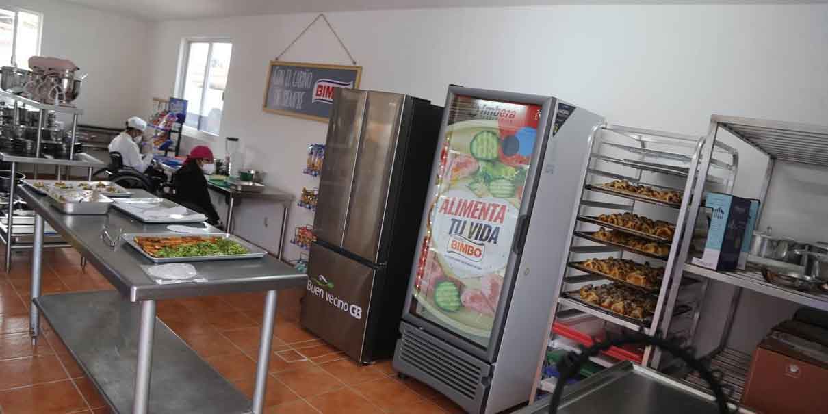 SMDIF Puebla y Bimbo inauguran la escuela culinaria inclusiva