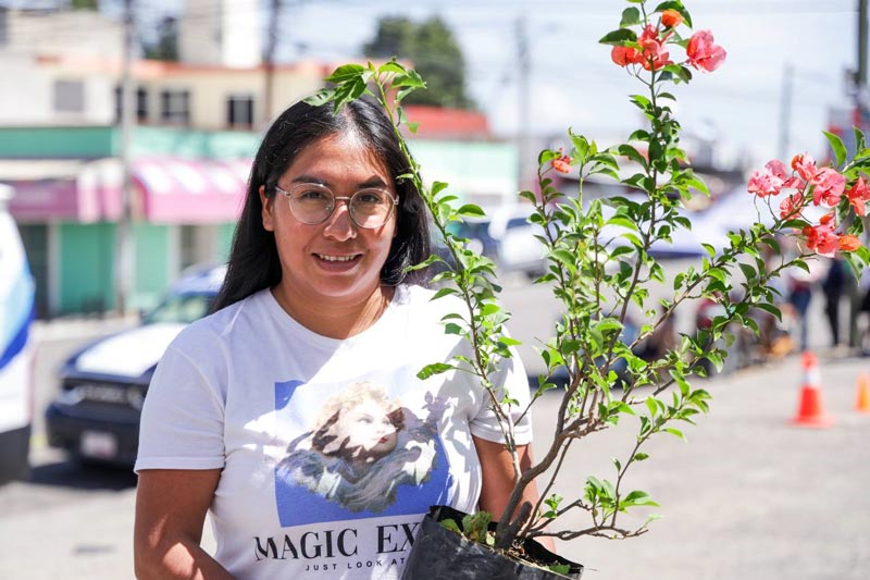 San Francisco Acatepec recibe Jornada de Proximidad Social encabezada por Lupita Cuautle