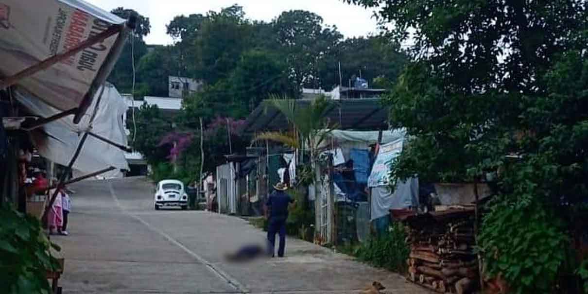 Caminando cayó muerto al instante en Xicotepec