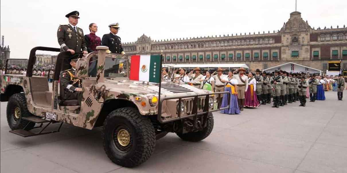 Sheinbaum presidió su primer desfile como comandanta suprema de las Fuerzas Armadas