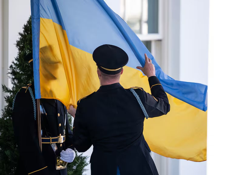 Bandera de Ucrania en la Casa Blanca