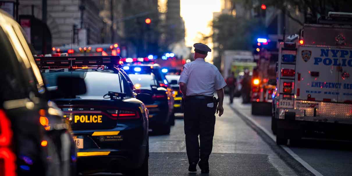 Tiroteo en edificio de Blackstone en Nueva York deja cinco muertos y varios heridos