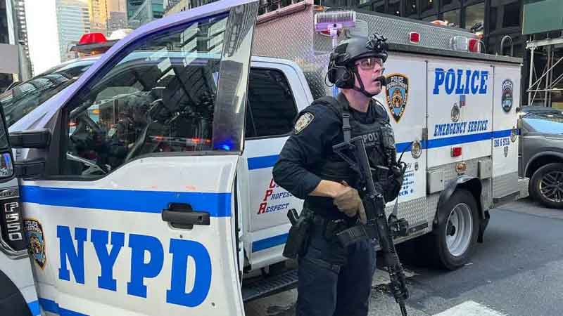 Tiroteo en edificio de Blackstone en Nueva York deja cinco muertos y varios heridos