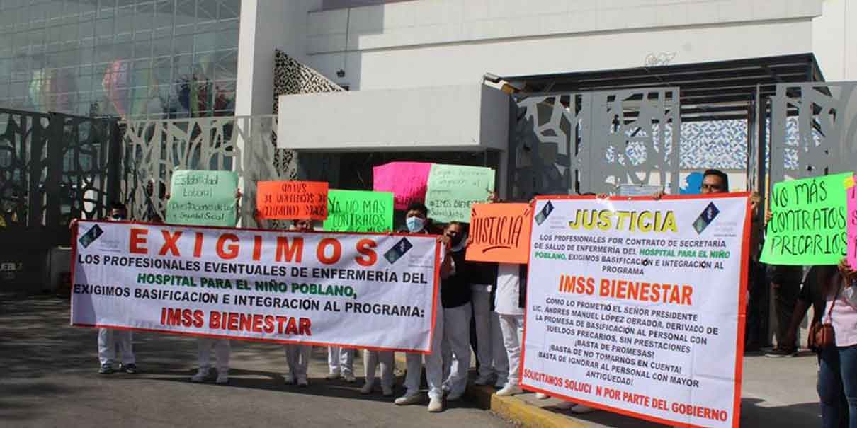 Cierran vialidades trabajadores del Hospital del Niño Poblano exigen bases y mejores salarios