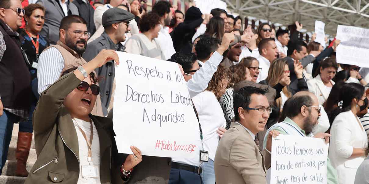 Se movilizan trabajadores del Poder Judicial Federal en Puebla por tijeretazo a recursos