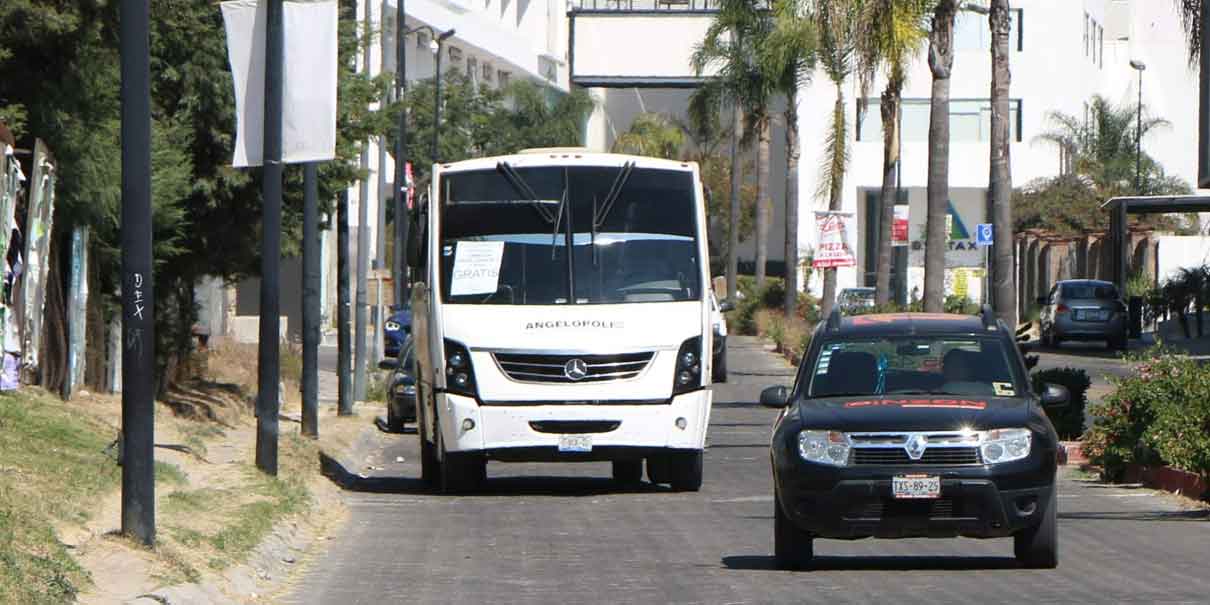 Secretaría de Movilidad no puede regular el transporte interno en Lomas de Angelópolis: Tanús
