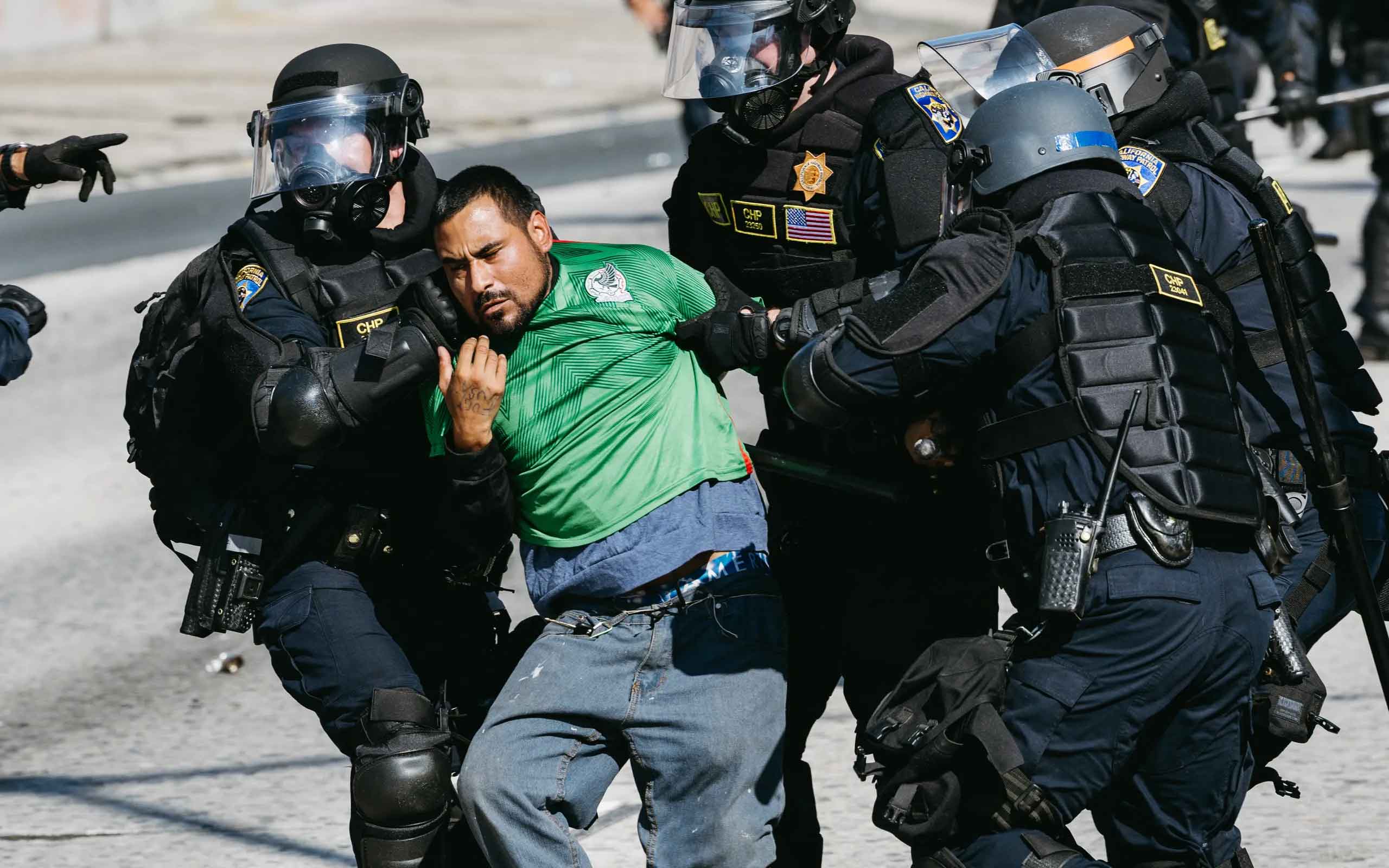 Trump frena el tránsito por México: detenciones bajan de 590 mil a 113 mil