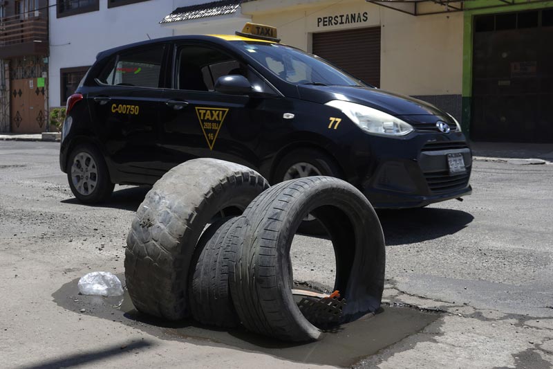 Baches malditos provocan reparaciones hasta por 5 mil pesos