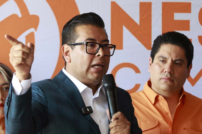 Néstor Camarillo acusa a Morena de frenar la municipalización de Totimehuacan en Puebla