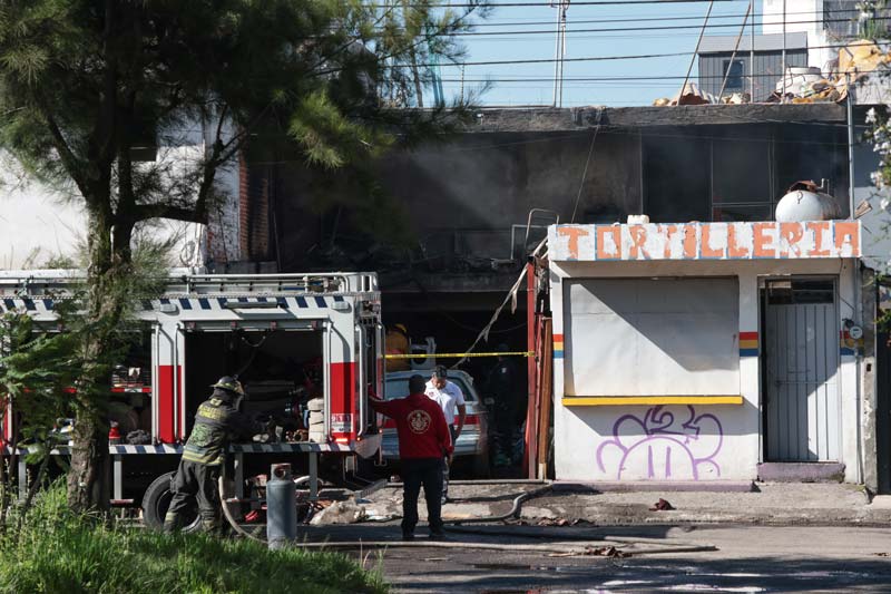 Adulto mayor murió calcinado en Amalucan; quedó atrapado en el inmueble