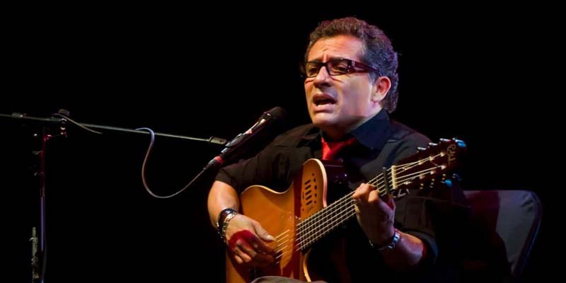 Alejandro Filio llega a Puebla para compartir una noche íntima de canciones