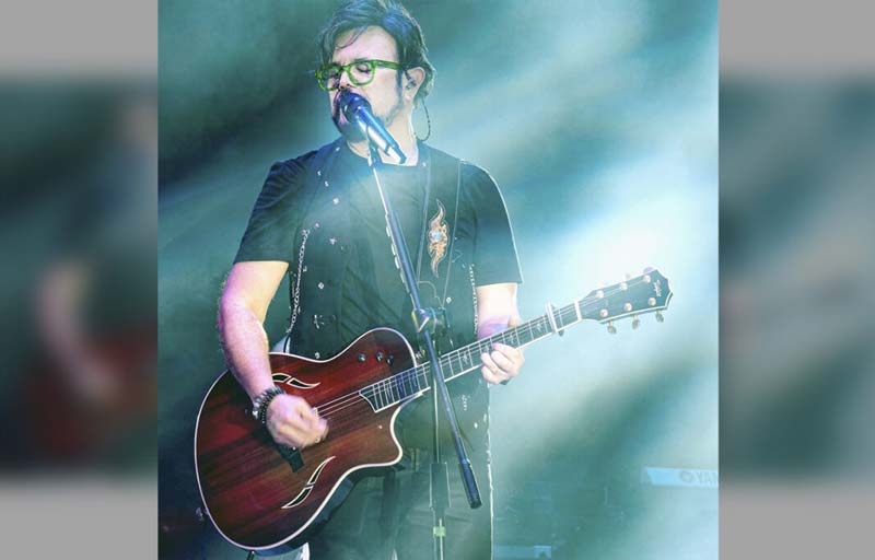 Syntek celebrará 35 años de trayectoria con un concierto en el Auditorio AREMA Explanada Puebla, donde interpretará los mayores éxitos de su carrera