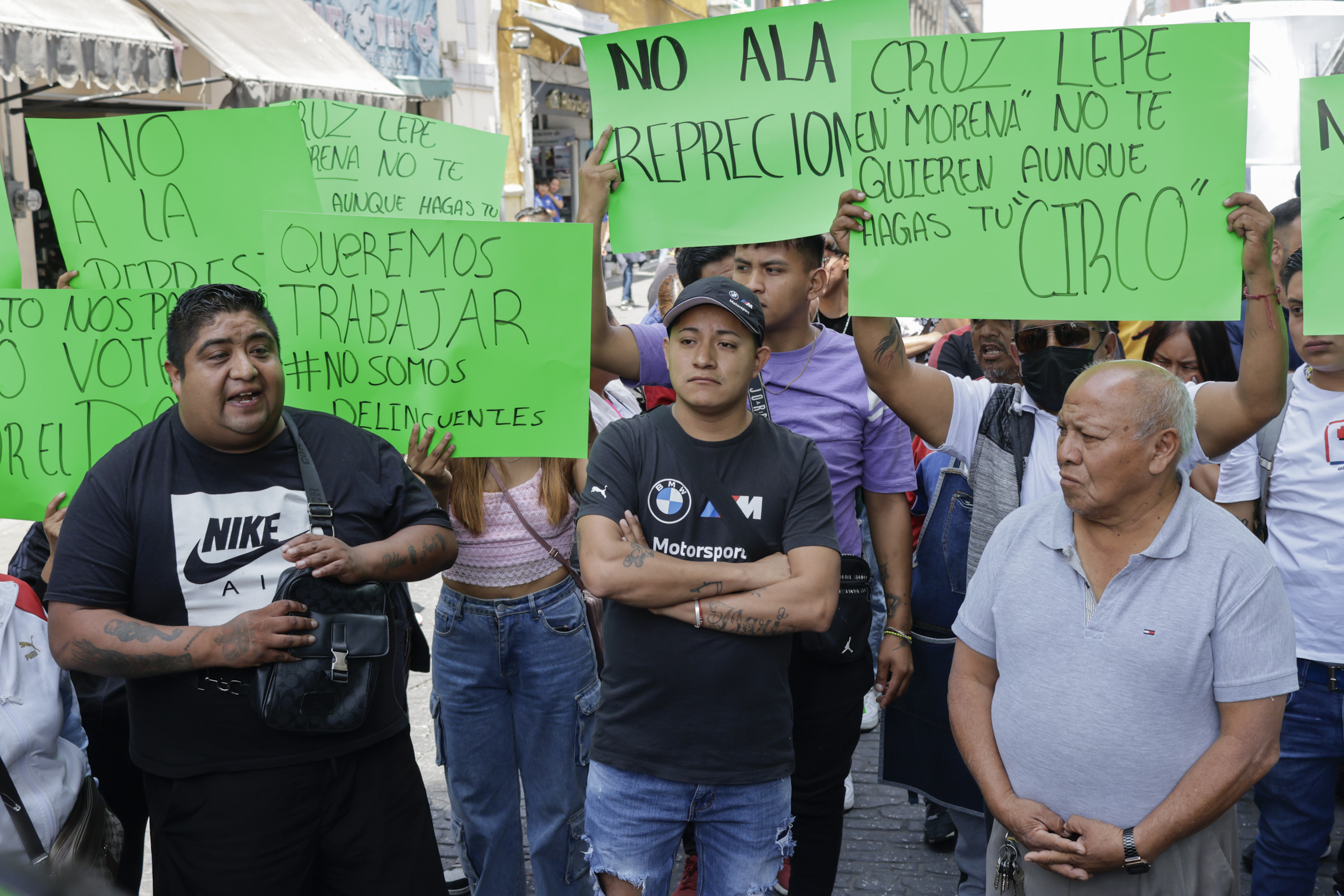 enfrentamiento ambulantes vs policías