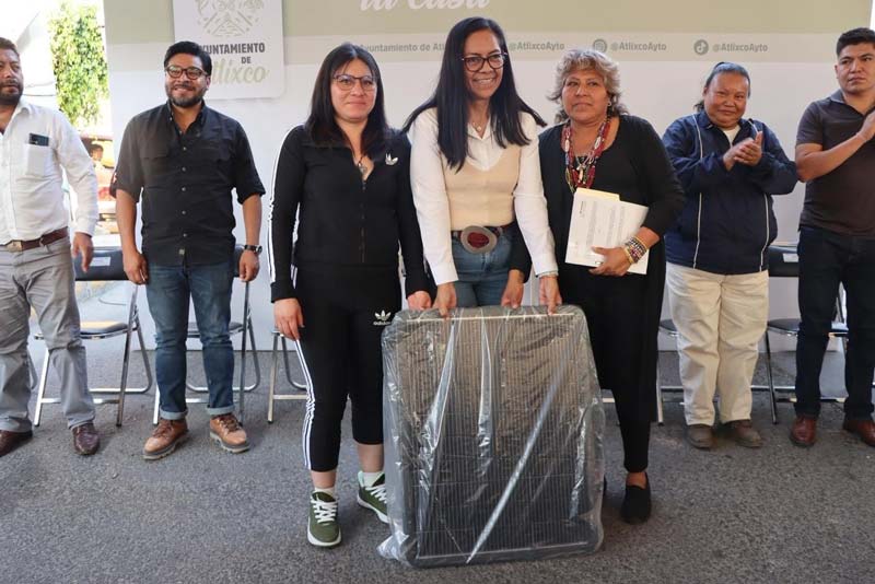 Ariadna Ayala inició mejoramiento de alumbrado en la colonia Los Ángeles 