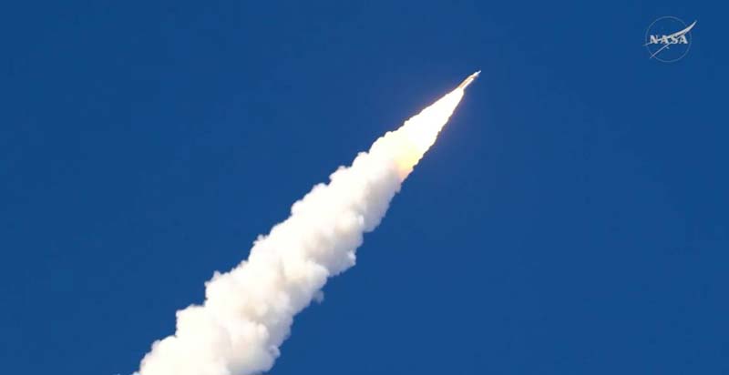 Artemis II inicia misión hacia la Luna tras más de 50 años