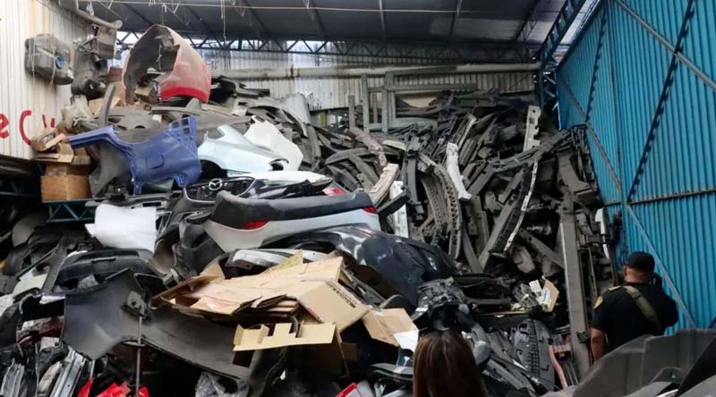 Aseguran 150 toneladas de autopartes robadas en falso hotel de la Cuauhtémoc