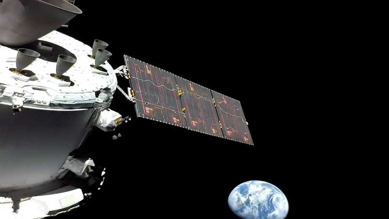 Así es la primera imagen de la Tierra vista como una media luna desde el espacio
