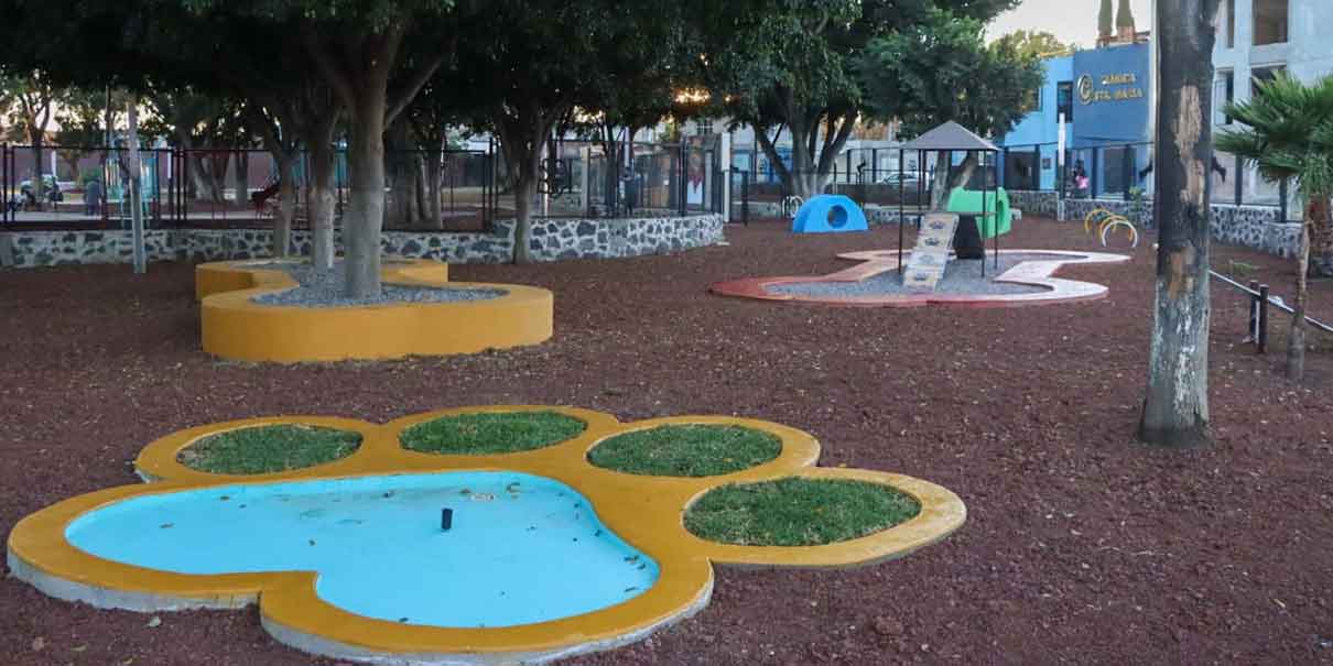 Ariadna Ayala inaugura parque para mascotas en Atlixco