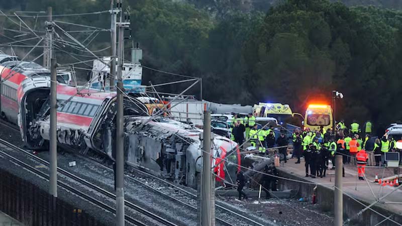 Aumenta a 41 la cifra de fallecidos por el choque de trenes en Adamuz