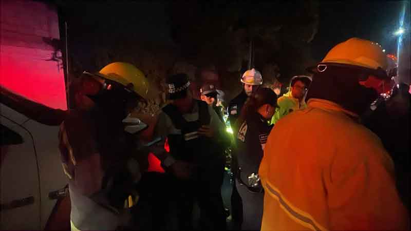 Brinda Gobierno de Puebla atención a lesionados tras volcadura de autobús