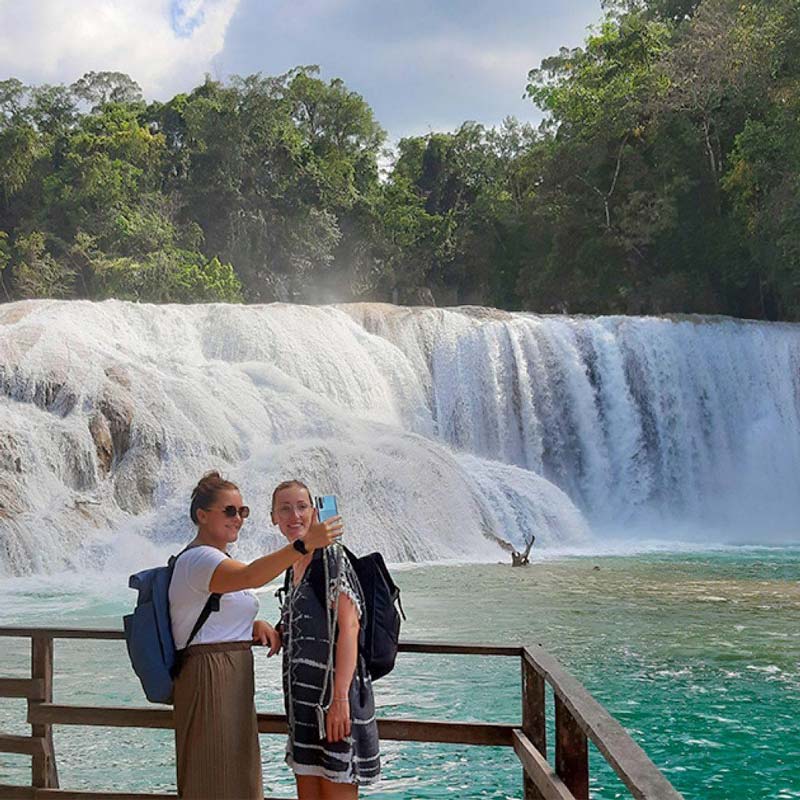 Cascadas de Agua Azul, Chiapas: donde el agua se vuelve azul y la naturaleza parece mágica