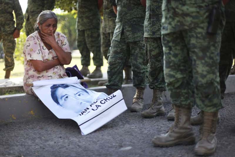 CNDH da un giro al caso Ayotzinapa; excluye a la SEDENA de su recomendación