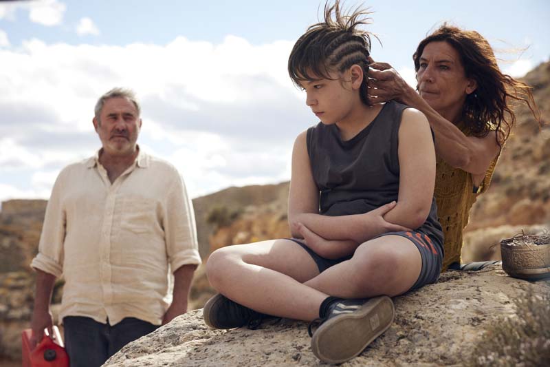 Drama, suspenso y comedia se viven este fin de semana con Sirát y Familia a la Deriva