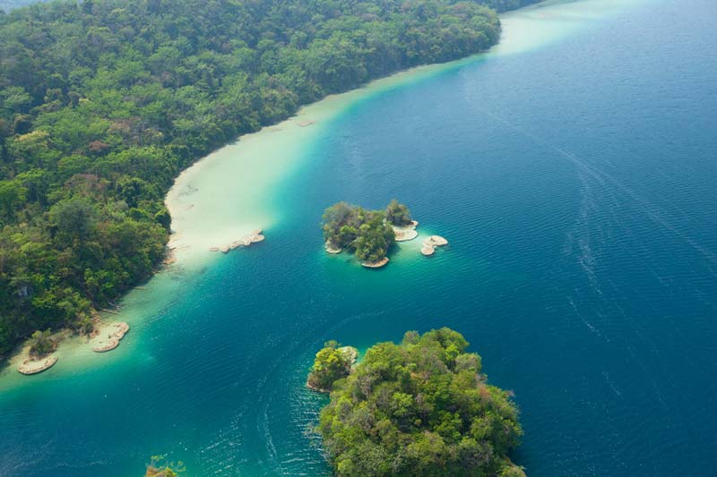El paraíso secreto de Chiapas: Laguna Miramar, la laguna de aguas cristalinas rodeada de selva