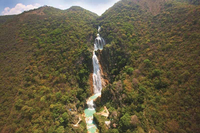 Entre selva y montañas se esconde El Chiflón, uno de los mayores tesoros de Chiapas