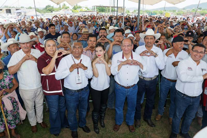 Entrega de semilla de sorgo impulsa la productividad agrícola en la Mixteca poblana