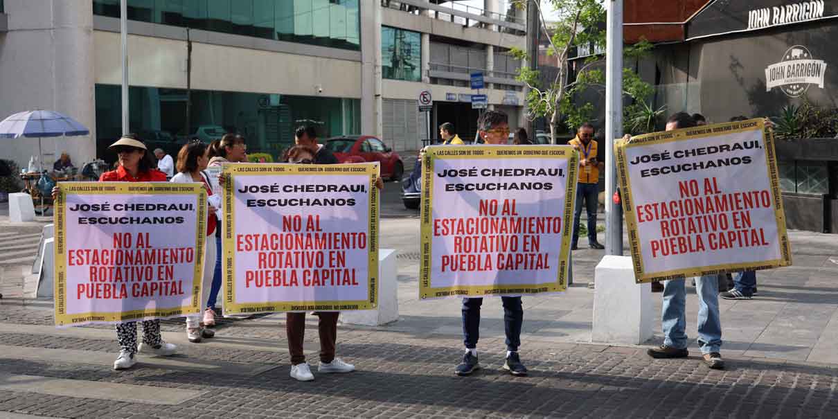 Vecinos bloquearon la Juárez, protestaron contra el Estacionamiento Rotativo