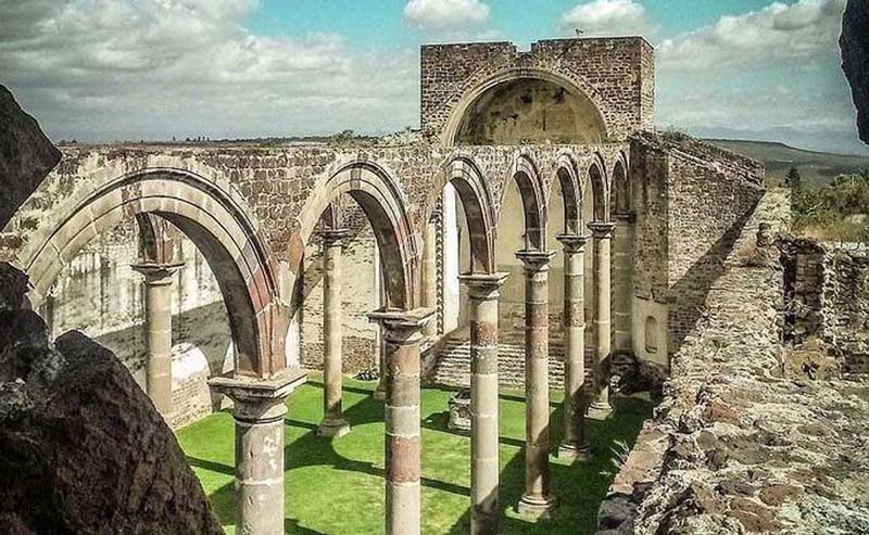 Ex Convento de Tecali de Herrera, Puebla: la catedral en ruinas que debes conocer