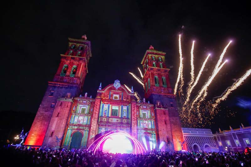 Puebla brilla con el Festival Glow México 2026; llega a su recta final