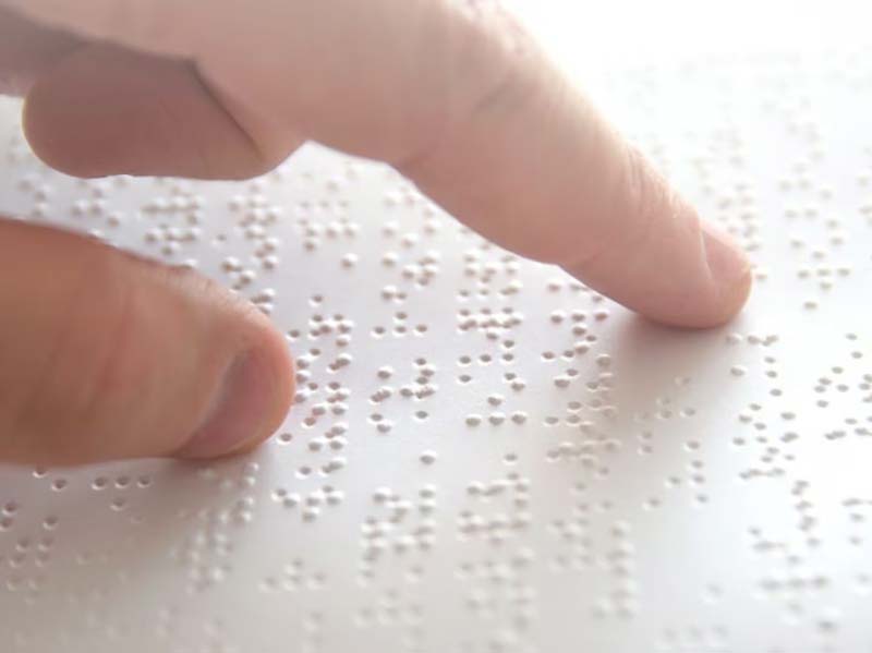 INE moderniza el voto incluyente: propone una boleta braille con tecnología y audio