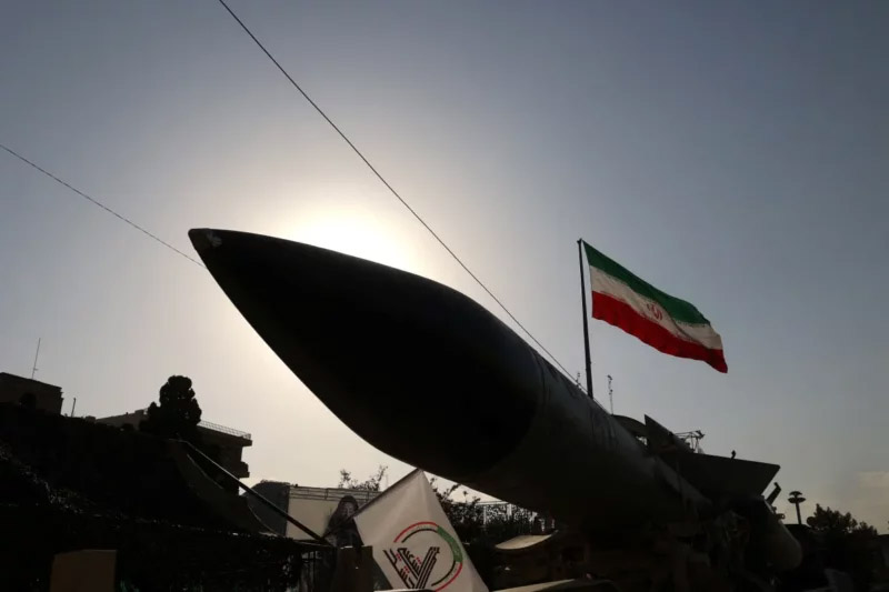 Irán