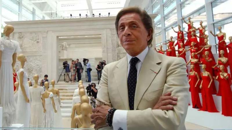 Muere Valentino Garavani, símbolo del glamour y la alta costura, a los 93 años
