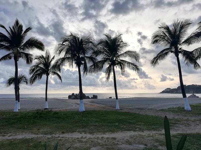 Playa Zicatela: el rincón de Oaxaca que combina surf, fiesta y naturaleza