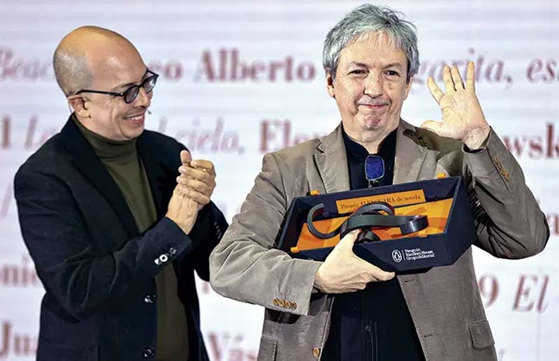 Premio Alfaguara 2026: David Toscana triunfa con novela sobre guerra y poder