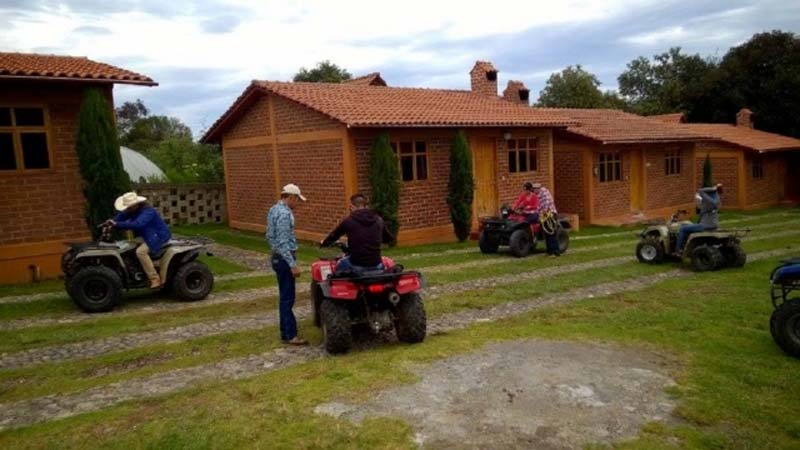 Las cuatrimotos son una de las actividades de aventura que puedes disfrutar en los Prismas Basálticos de Santa María Regla.