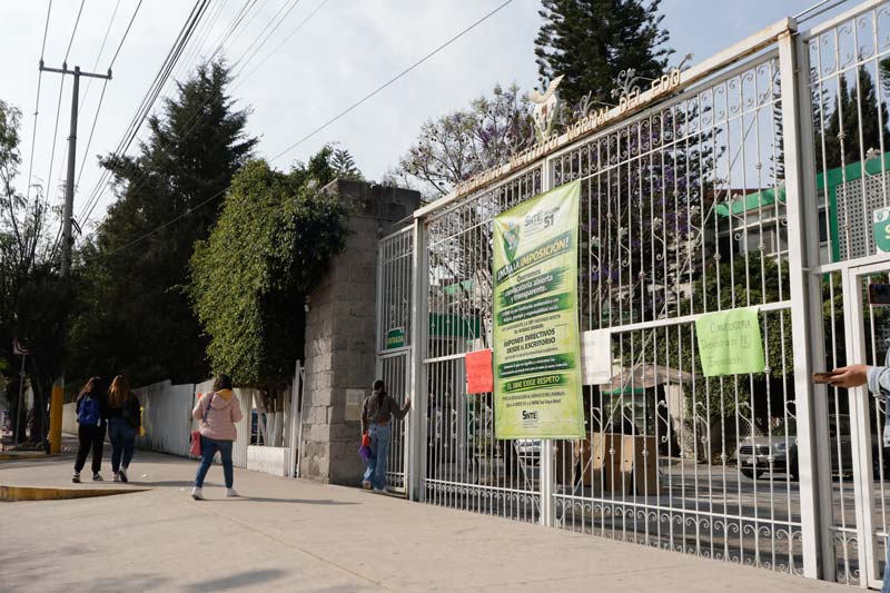 Protestas en el BINE por cambio de director; suspenden clases