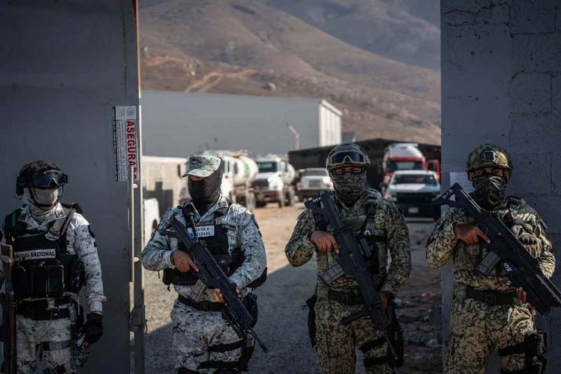 Red de huachicol fiscal operaba con empresas fantasma y desvió 23 mil millones