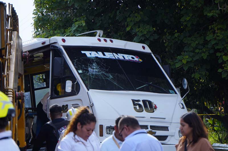 Ruta 50 que chocó contra tren en la Rivera Anaya no tenía permisos ni placas vigentes