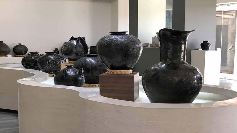 El encanto de Oaxaca está en San Bartolo Coyotepec y su barro negro
