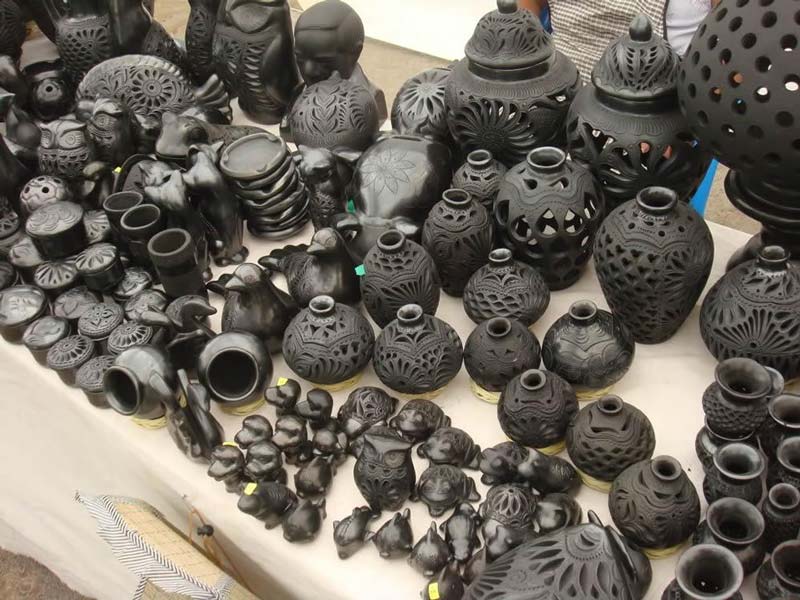 El encanto de Oaxaca está en San Bartolo Coyotepec y su barro negro
