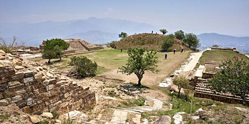 Santa María Atzompa, Oaxaca: historia zapoteca, barro verde y un mirador natural del Valle que te sorprenderá