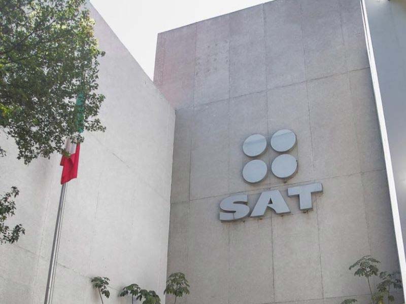 SAT reduce deuda de Salinas Pliego de 51 a 32 mmdp; pagará en 18 pagos