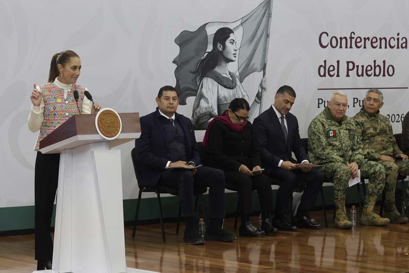 Sheinbaum anunció millonaria inversión a Puebla en caminos, carreteras, Bachetón, escuelas, viviendas y agua potable
