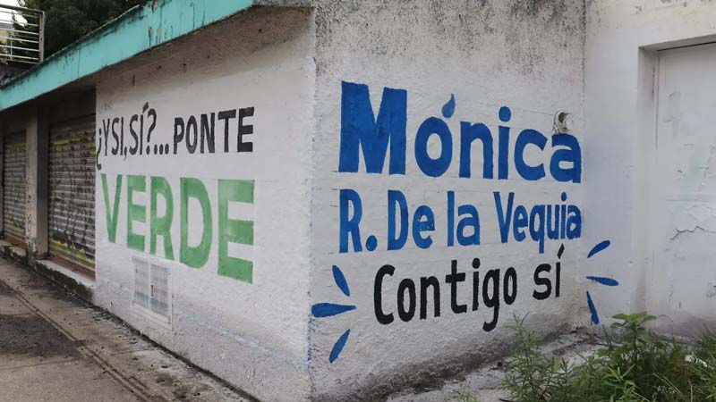 Sin temor electoral, partidos pintan nombres y mensajes por la ciudad