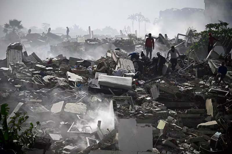 Suman 235 muertos por los terremotos en Venezuela, miles de heridos y cientos siguen atrapados