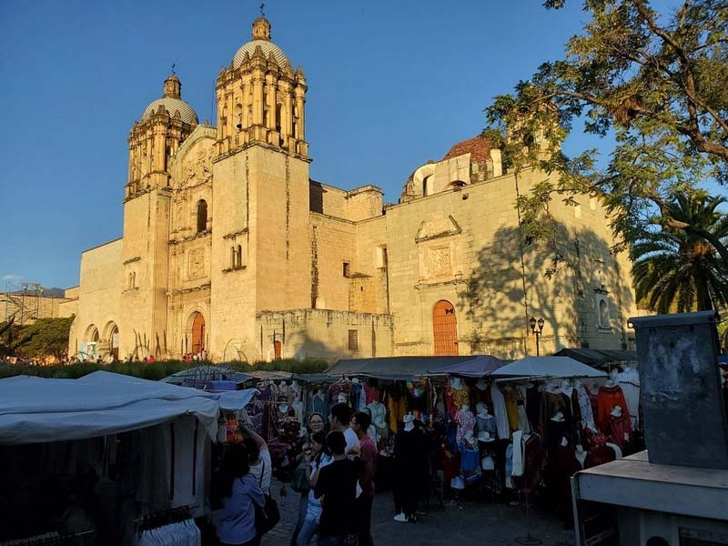 Sumérgete en la historia barroca de Oaxaca con el Templo de Santo Domingo de Guzmán